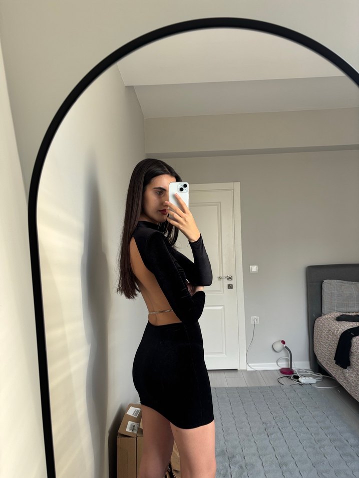 BERSHKA KADİFE TAŞLI ELBİSE - Görsel 4