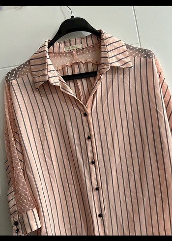 Kolları dantelli gömlek - Görsel 2