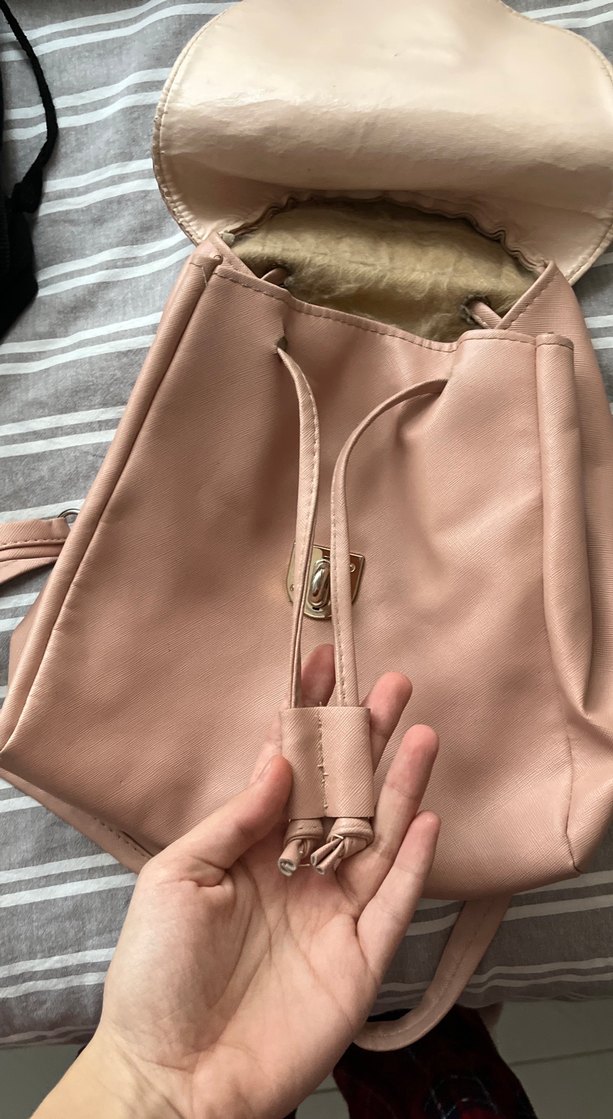 Bej Deri Kadın Sırt Çantası Tokalı - Görsel 4