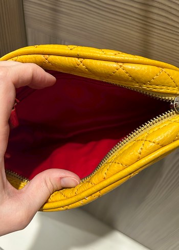 Sarı Zincir Detaylı Kadın Çanta - Görsel 6