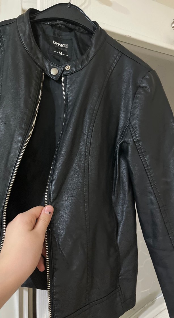 Siyah Deri Kadın Biker Ceket - Görsel 4