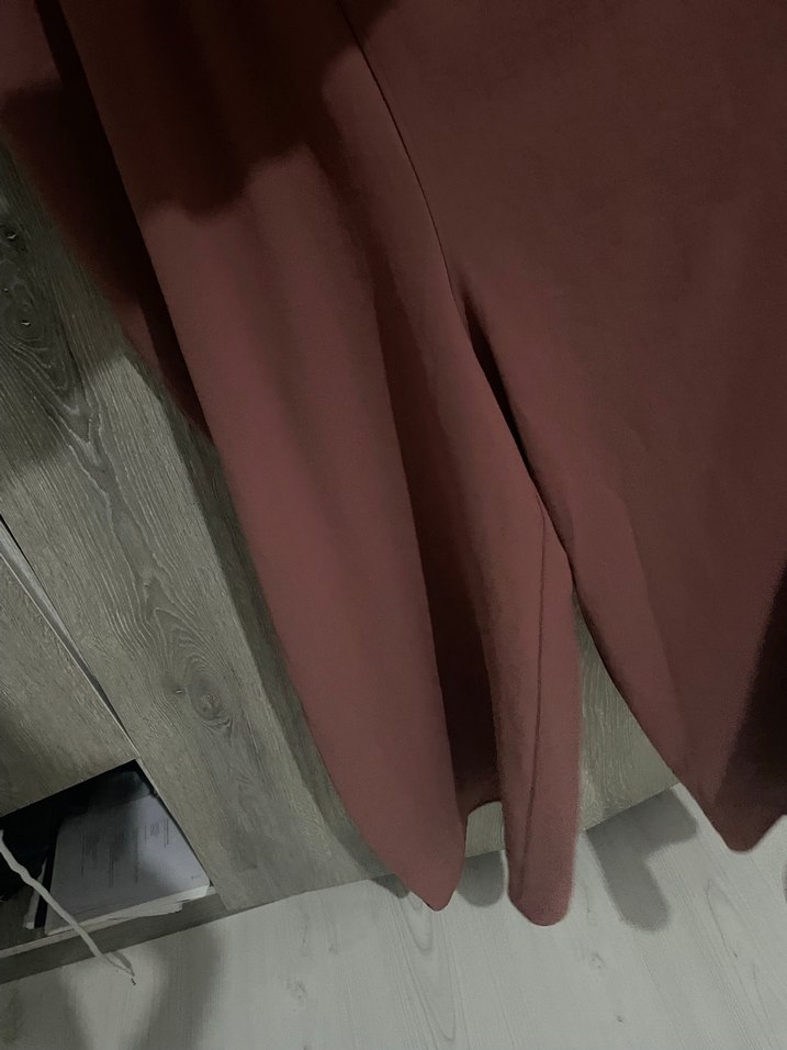 V Yaka Kısa Kollu Uzun Salaş Elbise - Görsel 4