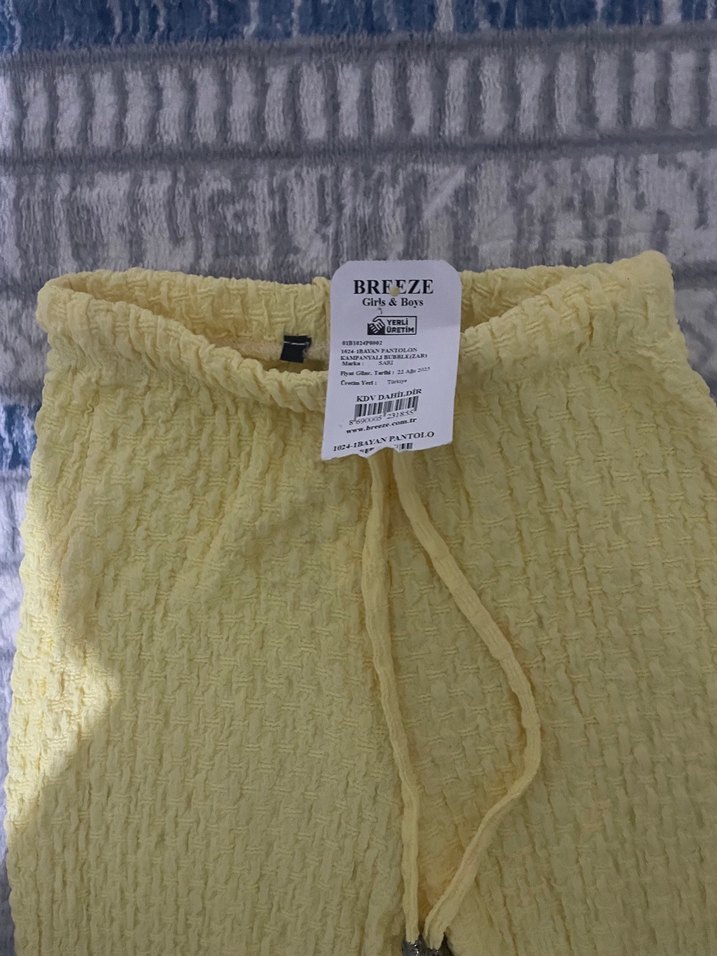 Sarı Pilili Kadın Kumaş Pantolon - Görsel 2