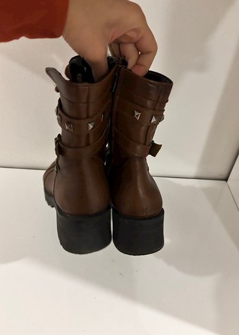 Kahverengi Deri Çocuk Bot - Görsel 4