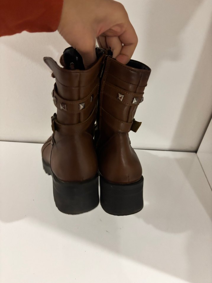 Kahverengi Deri Çocuk Bot - Görsel 4