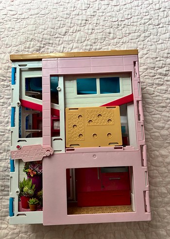 Barbie oyuncak evi - Görsel 7
