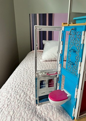 Barbie oyuncak evi - Görsel 4