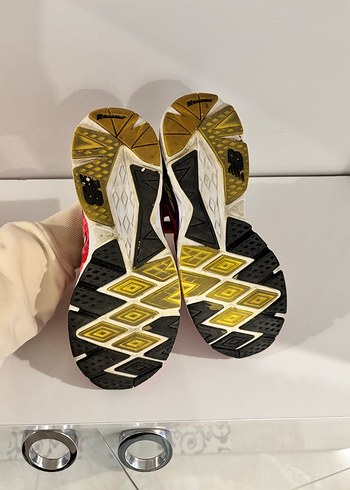 Pembe Renkli New Balance Kadın Spor Ayakkabı - Görsel 5