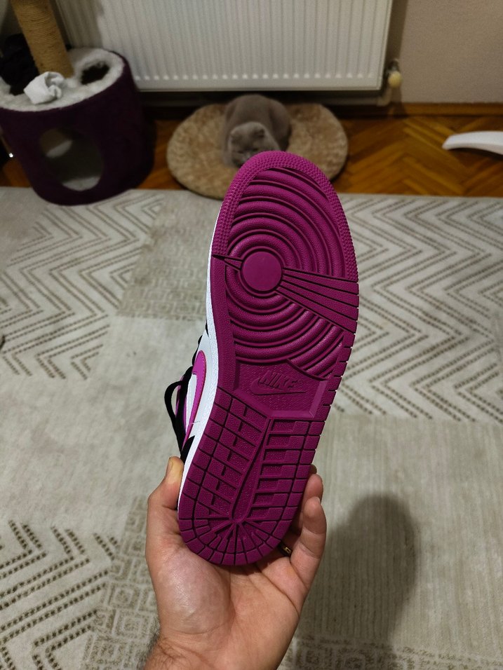 Nike Air Jordan Magenta - Görsel 4