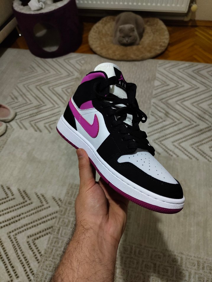 Nike Air Jordan Magenta - Görsel 3