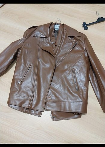Kahverengi Kemerli Kadın Deri Ceket - Görsel 2