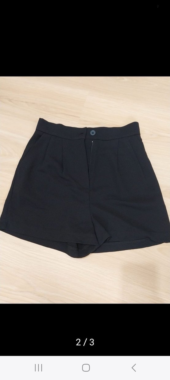 Kadın Siyah Yüksek Bel Kemerli Mini Şort - Görsel 2