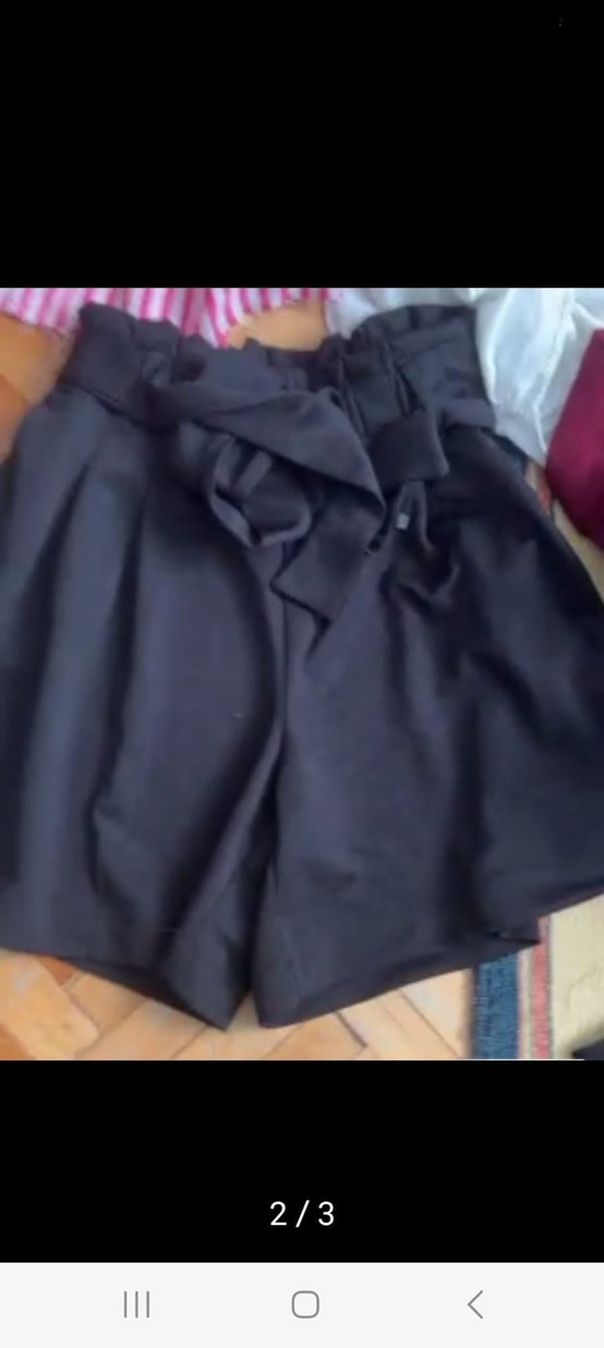 Kadın Siyah Kemerli Yüksek Bel Mini Şort - Görsel 3