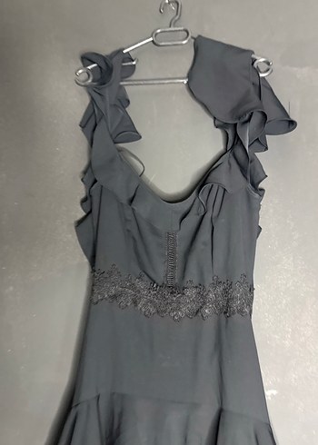 Dantel İşlemeli Fırfırlı Siyah Midi Elbise - Görsel 2