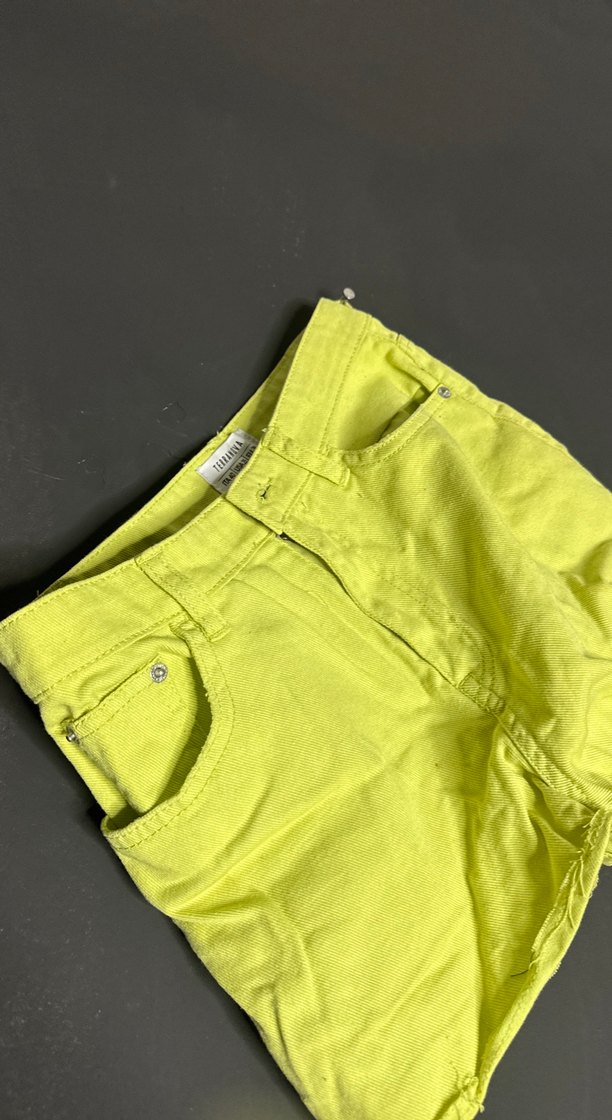 Sarı Mini Kadın Şort - Görsel 2