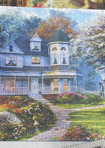 Bahçe ve Beyaz Ev Temalı Puzzle (1000 parça) - Görsel 2