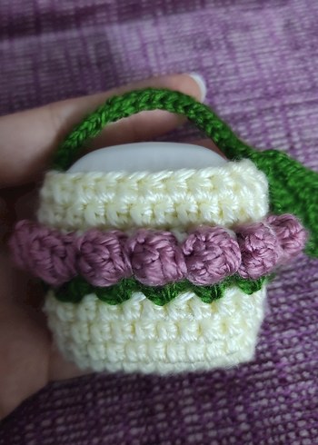 Örgü Çiçekli Sepet Şeklinde Kulaklık Kılıfı - Görsel 2