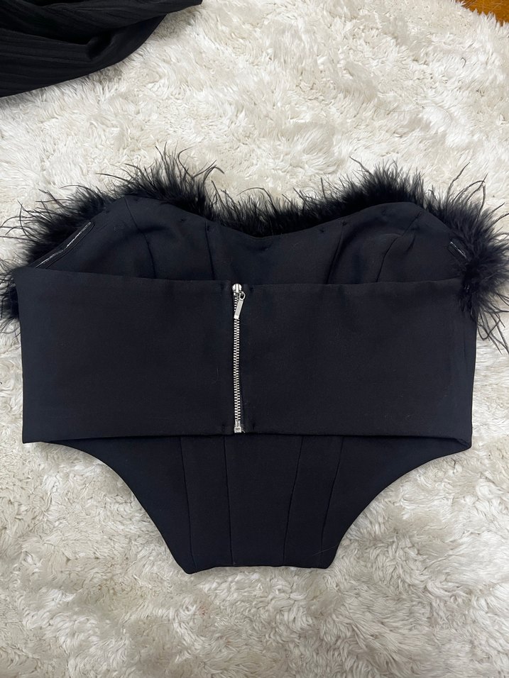 Siyah Kürk Detaylı Straplez Bustiyer - Görsel 2