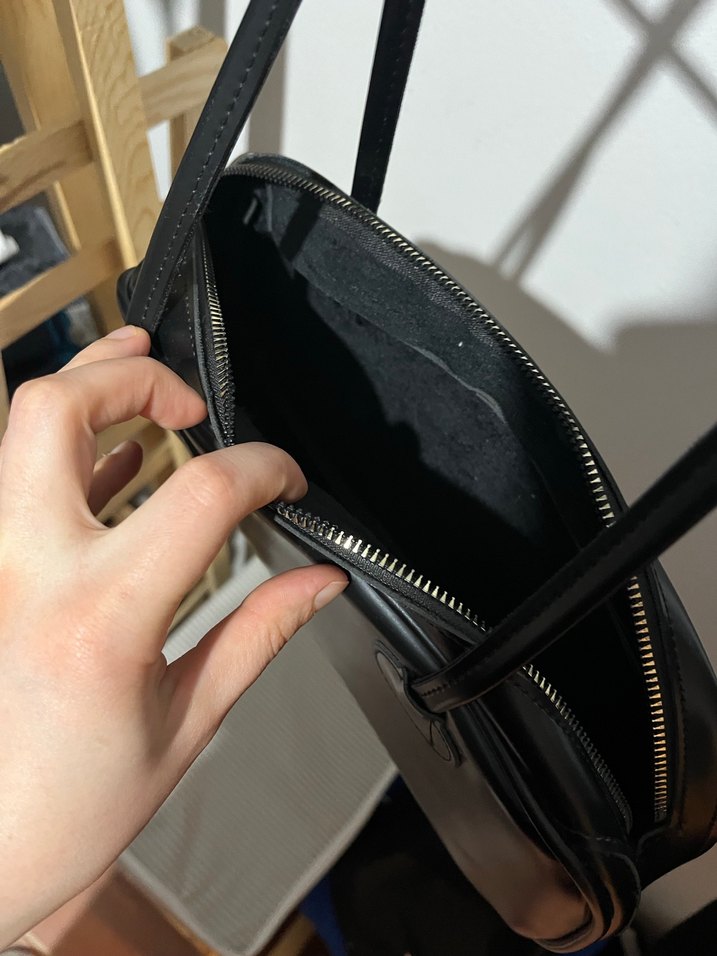 Kilitli Siyah Deri Minimalist Kadın Çanta - Görsel 2