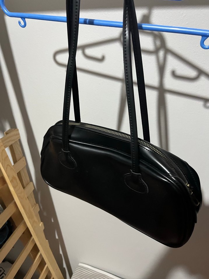 Kilitli Siyah Deri Minimalist Kadın Çanta - Görsel 3