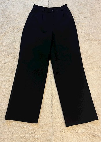 Düğmeli Siyah Midi Kumaş Pantolon - Görsel 2