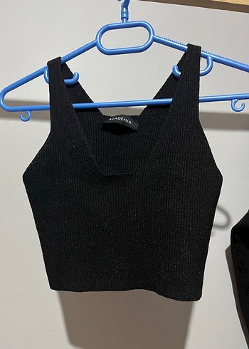 Siyah V Yaka Kısa Triko Süveter - Görsel 3