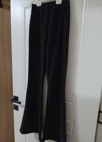 Kadın Siyah Çizgili Pilili İspanyol Paça Pantolon - Görsel 2