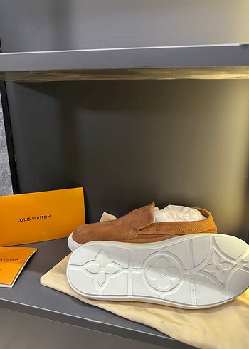 Louis Vuitton Erkek Kahverengi Süet Günlük Ayakkabı - Görsel 2