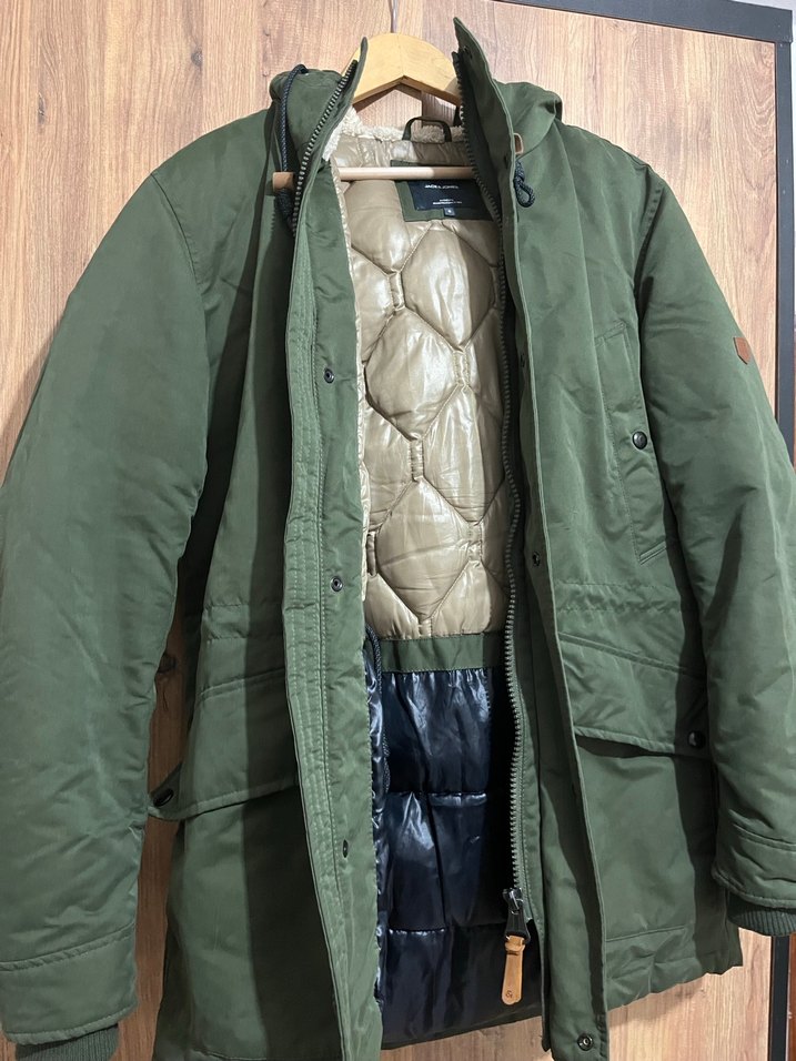 Düğmeli Yeşil Erkek Sokak Stili Mont - Görsel 3