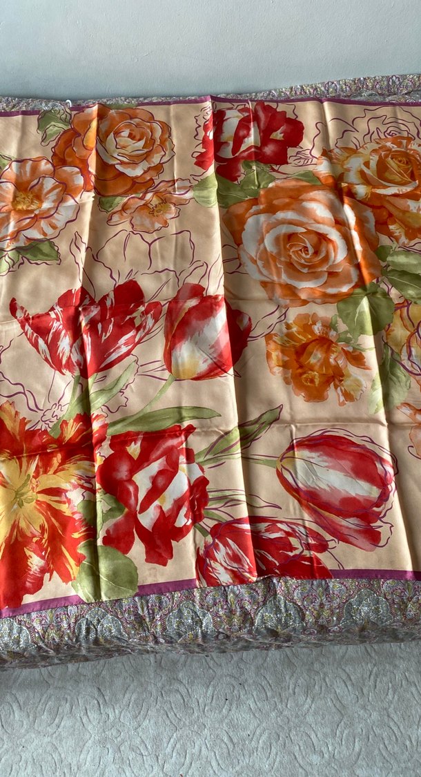 Çiçek Desenli Çok Renkli İpek Eşarp - Görsel 4