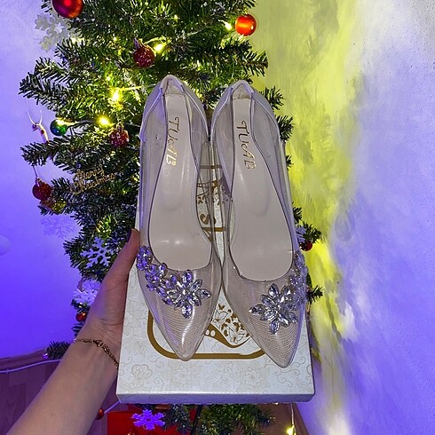 38 Beden Önü Boncuk Detay Stiletto