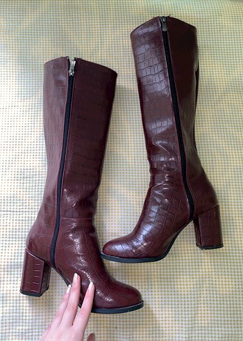 Kadın bordo topuklu çizme - Görsel 3