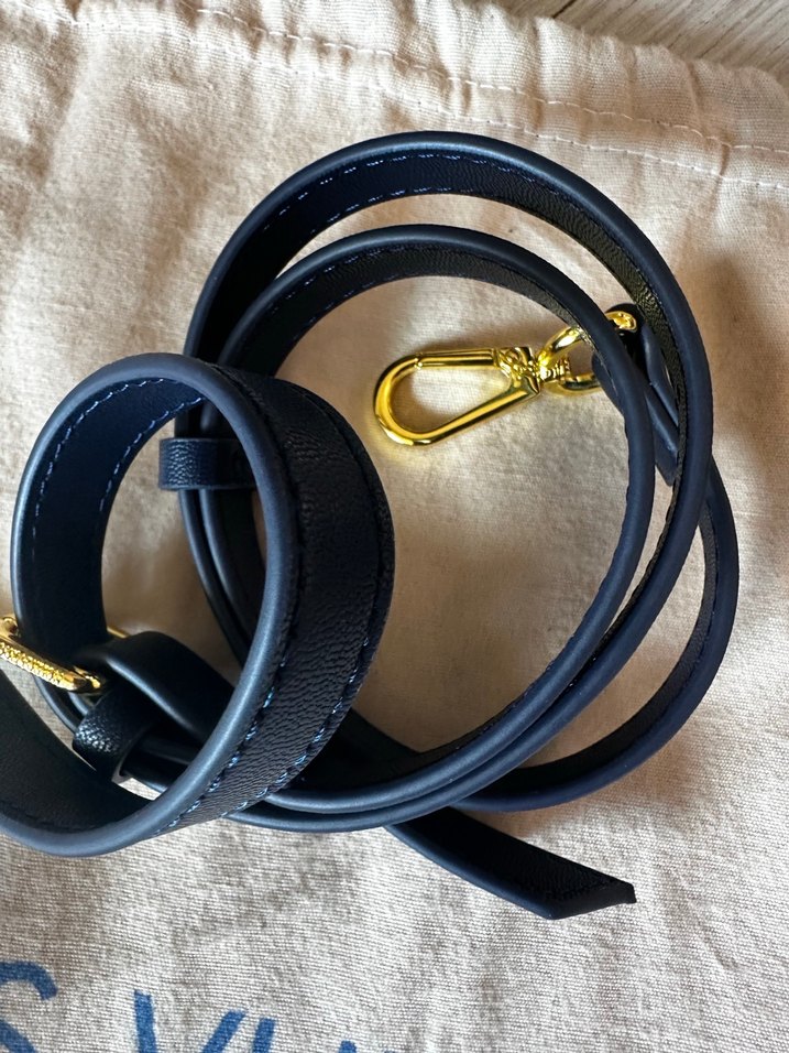 Louis Vuitton Marka Lacivert Deri Kadın Çanta Kemer - Görsel 2