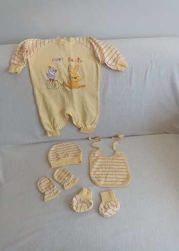 Sarı Nakışlı Bebek Tulum Seti