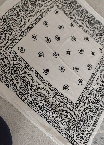 Gri Desenli Keten Kadın Fular ve Bandana - Görsel 3