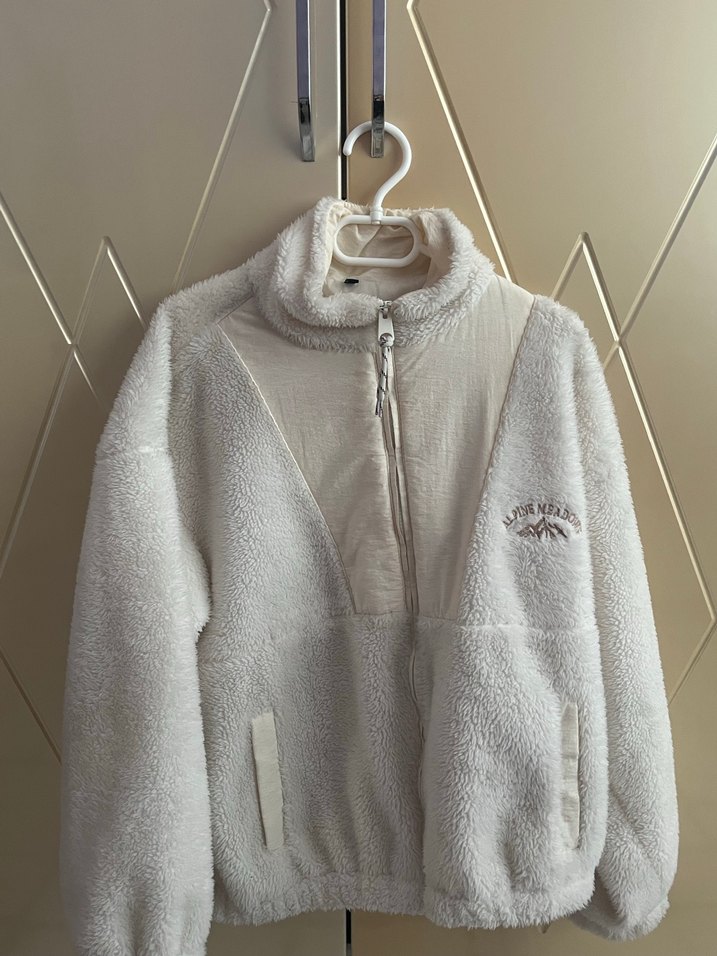 Beyaz Peluş Kadın Ceket Yüksek Yakalı - Görsel 4