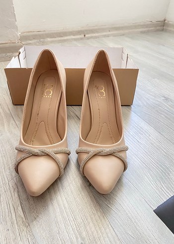 Klasik Bej Topuklu Kadın Abiye Ayakkabı - Görsel 3