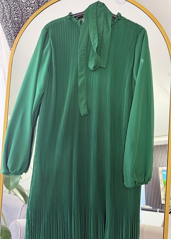 Yeşil Piliseli Uzun Kol Elbise - Görsel 3