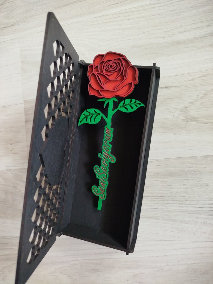 Ahşap Kutulu Hediyelik Gül - Görsel 2