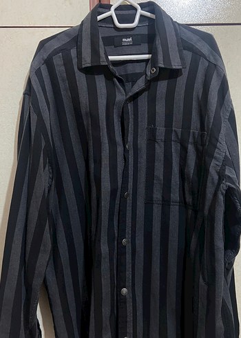 MAVİ Düğmeli Siyah Çizgili Keten Erkek Gömlek - Görsel 2