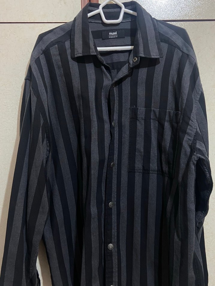 MAVİ Düğmeli Siyah Çizgili Keten Erkek Gömlek - Görsel 2