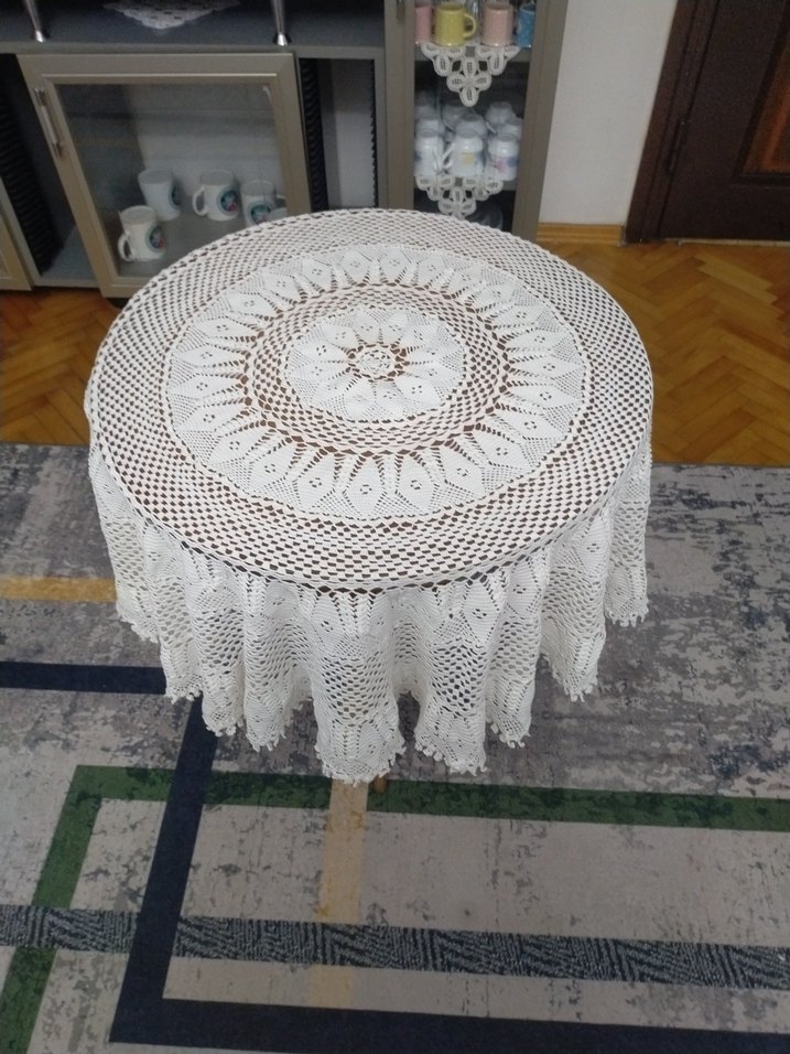 El Örgüsü Beyaz Yuvarlak Masa Örtüsü - Görsel 2