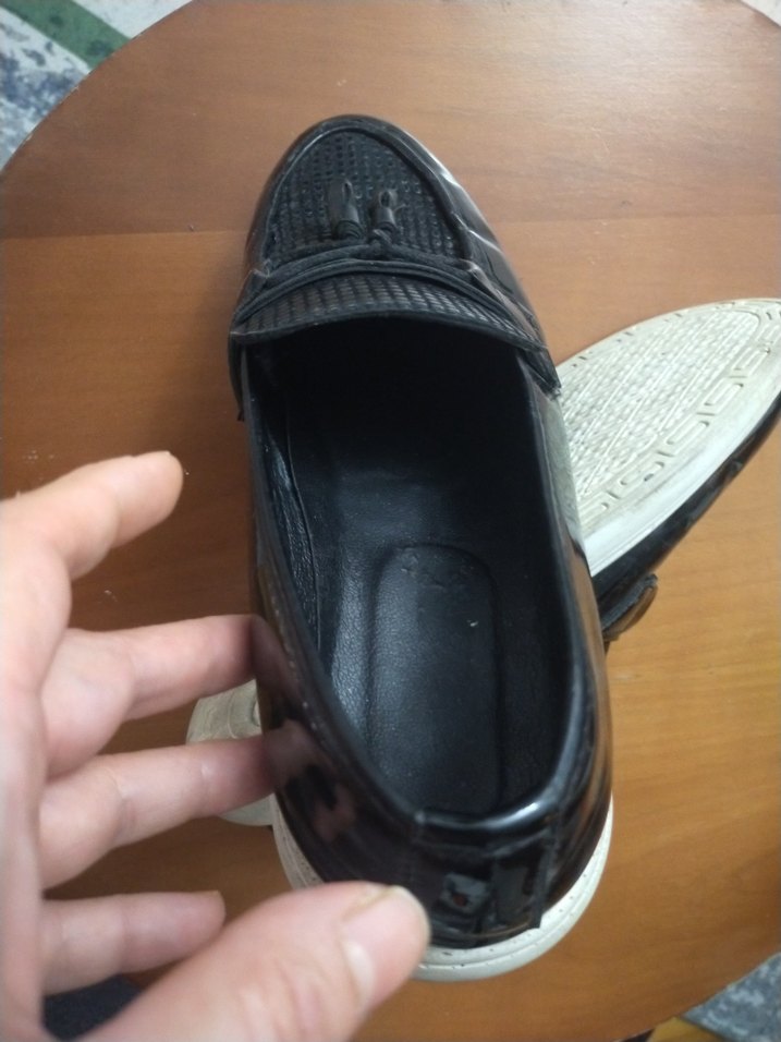 Erkek Siyah Yılan Derisi Desenli Püsküllü Ayakkabı - Görsel 3