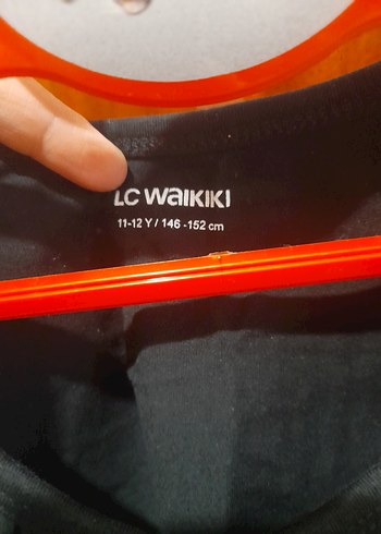 Kız Çocuk Siyah Fırfırlı Kolsuz Üst - Görsel 4