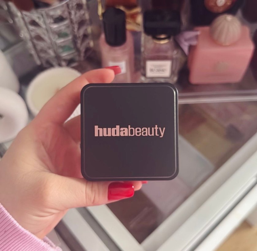 Huda Beauty Easy Bake Pound Cake  - Görsel 5