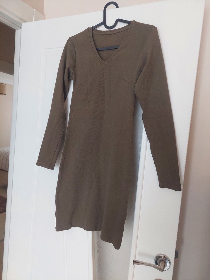 V Yaka Uzun kollu kışlık elbise - Görsel 4