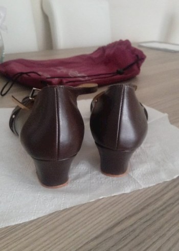 Kahverengi Parlak Deri 5 cm Topuklu Kadın Ayakkabı - Görsel 4