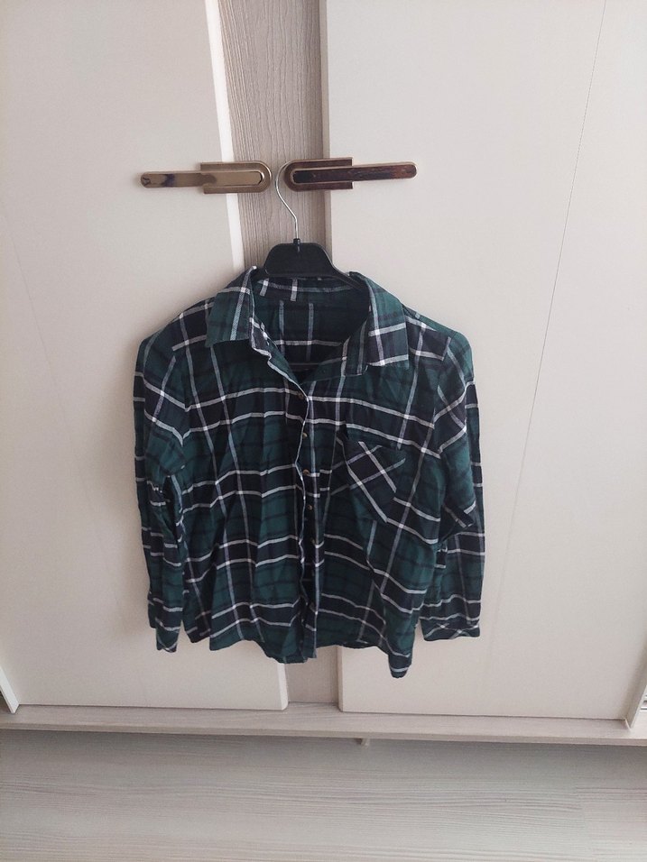 Düğmeli Ekoseli Yeşil Gömlek - Görsel 4