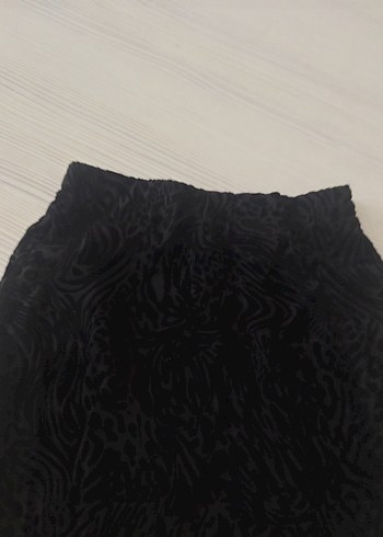 Kadın siyah desenli etek - Görsel 3