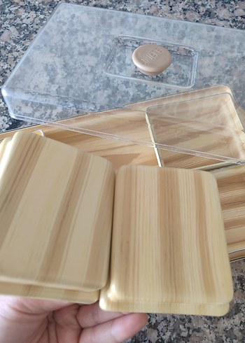 Şeffaf Kapaklı Bej Bölmeli Servis Tabağı - Görsel 3